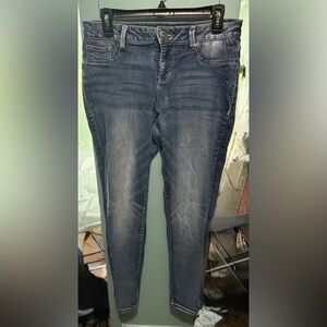Maurice Classic Blue Women's Jeans- skinny- LG EUC-